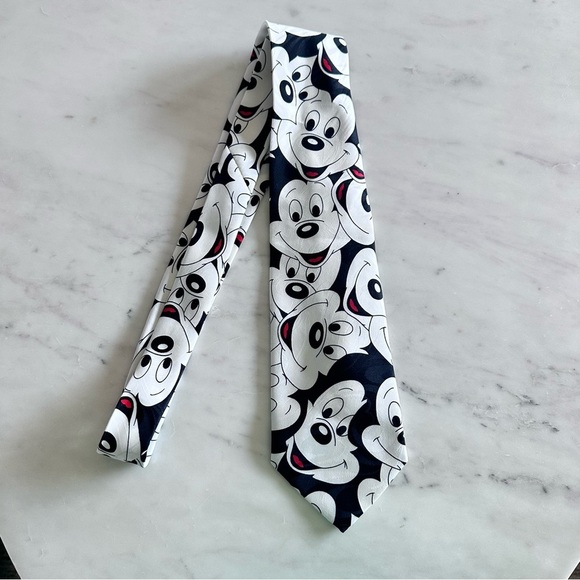 Vintage Classic Mickey Mouse Cartoon Graphic Neck Tie Disney - Picture 1 of 3